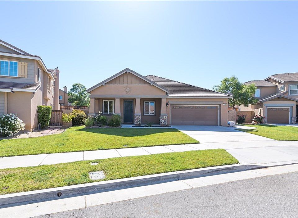 1st image of 586 Wildrye Ct