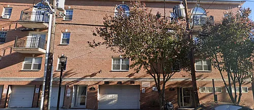 810-812 New York Ave Photo 1