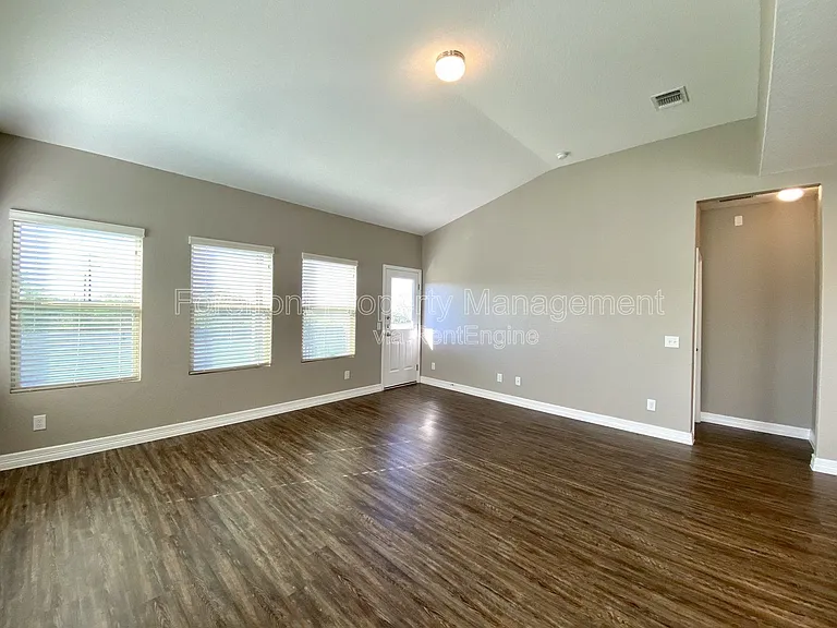1206 Ranch Fls — Photo 20
