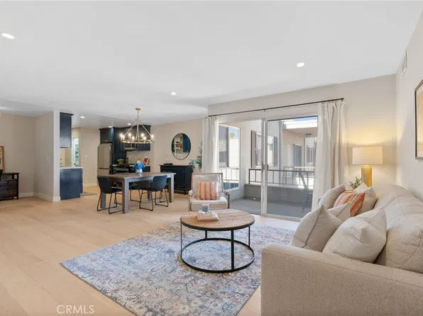 10707 Camarillo St APT 314, North Hollywood, CA 91602