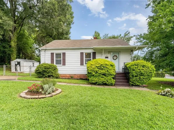 1012 Neal St, Greensboro, NC 27403