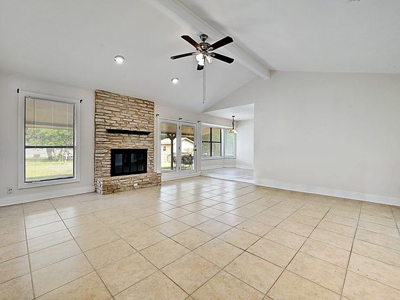 3rd image of 509 Greenway Dr