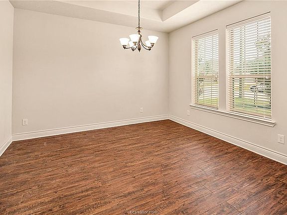 5th image of 4263 Rock Bend Dr