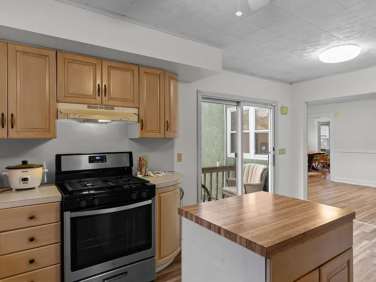 156 High St #1 — Photo 4