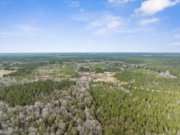 320 R Thompson Rd, Lumberton, MS 39455