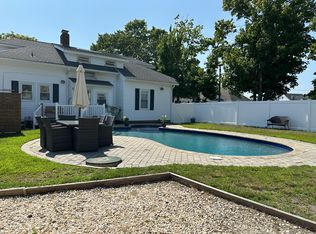 12 Library Ave, Westhampton Beach, NY 11978