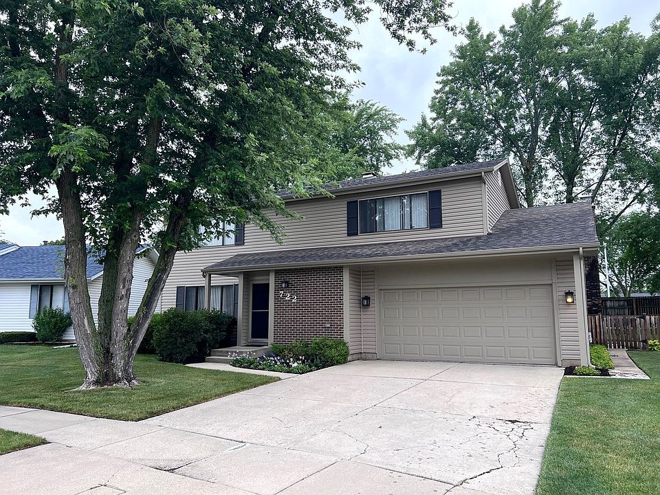 1st image of 722 Voyager Dr