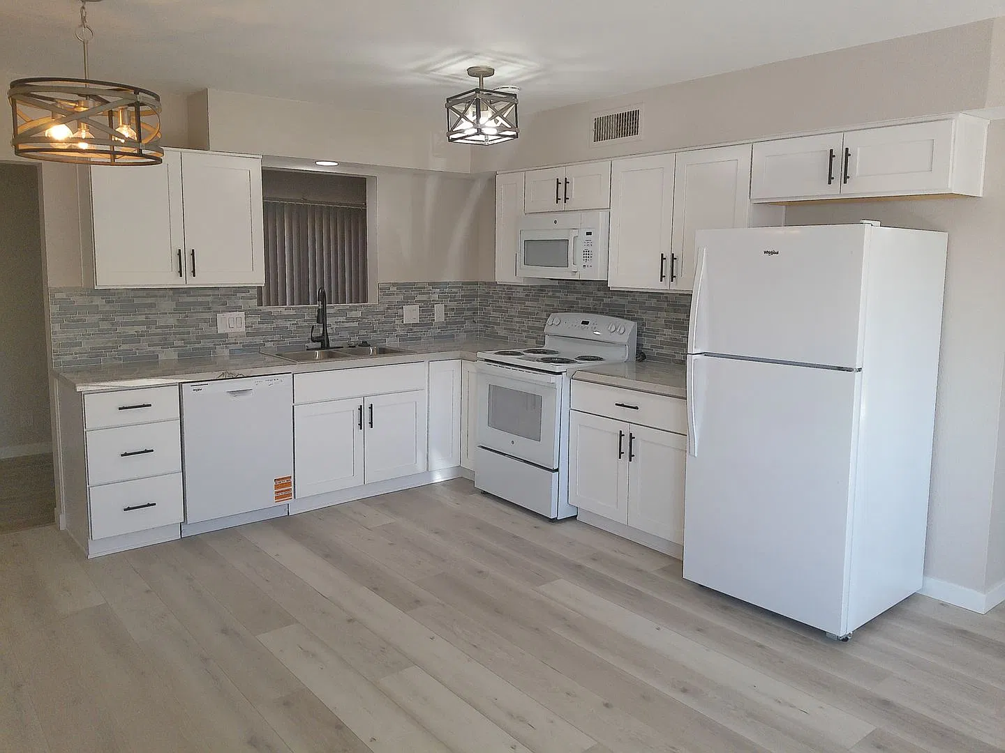 Long Term Duplex rental — Photo 4