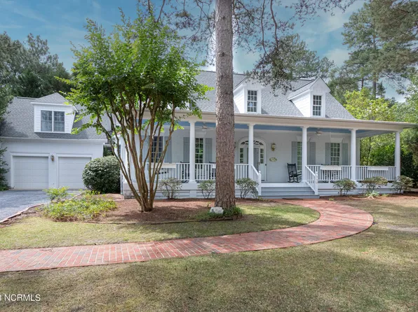 110 Mccaskill Road E, Pinehurst, NC 28374