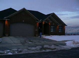 338 Lofty Ln, North Salt Lake, UT 84054