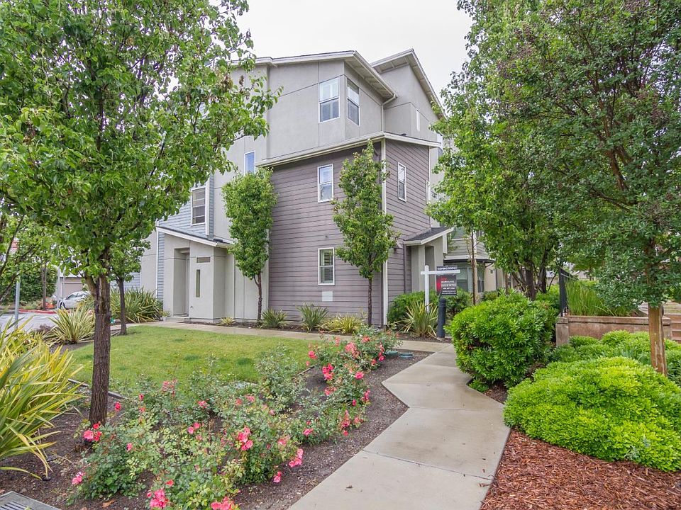 1st image of 1073 Saginaw Ter Unit 102