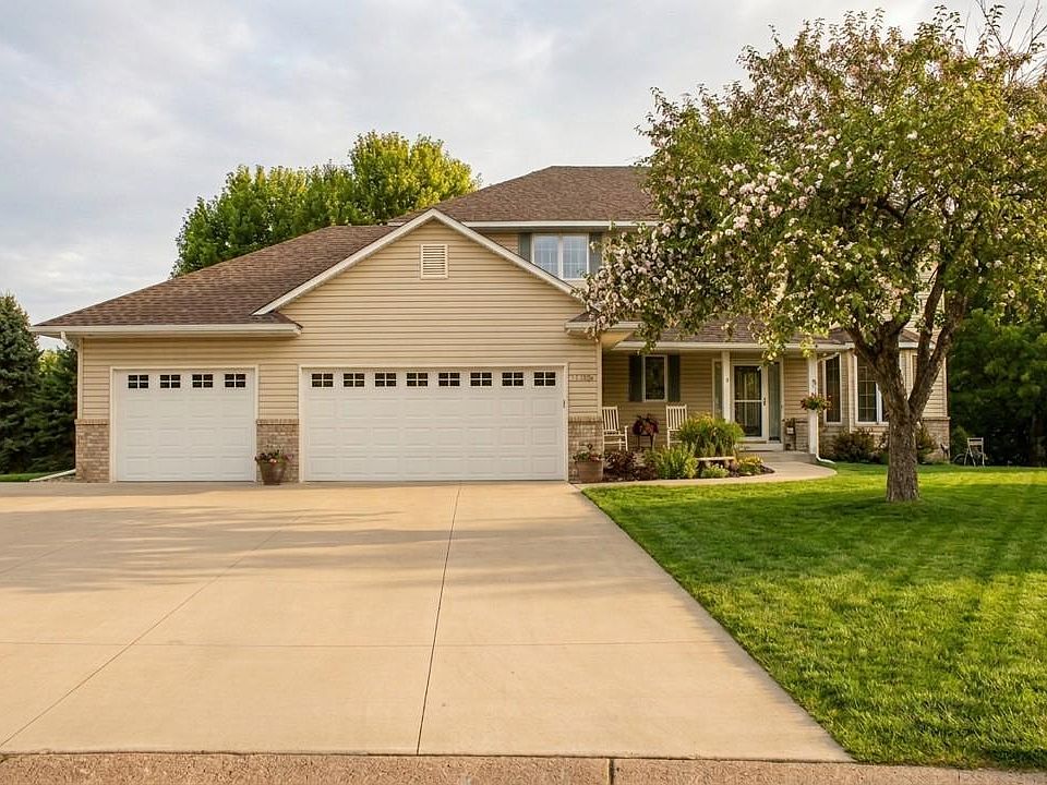 1st image of 21386 Goldenrod Cir