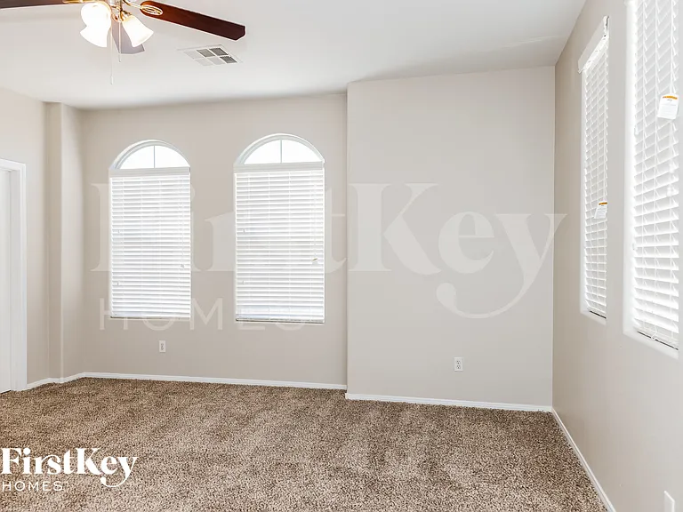 10772 Manchester Park Dr — Photo 10