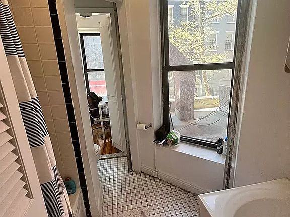 4th image of 169 Sullivan St APT 6