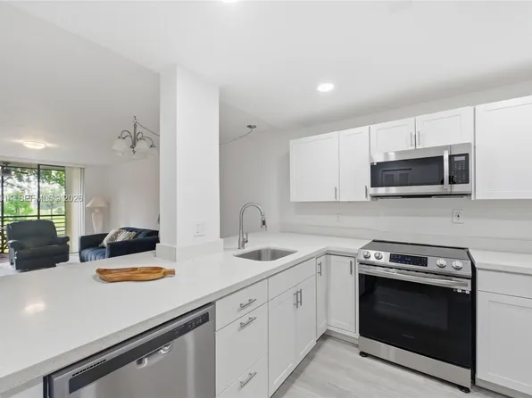 7950 W McNab Rd APT 222, Fort Lauderdale, FL 33321