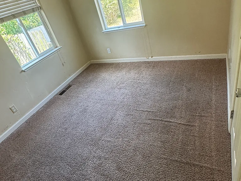223 Poplar St — Photo 2