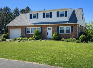 2342 Beacon Hill Rd, Lancaster, PA 17601