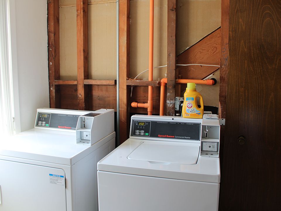 1st image of 4640 Balboa St APT 4