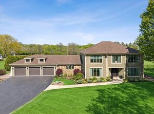6731 Estate Ln, Long Grove, IL 60047
