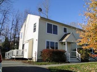 28 Maggie Ln, Portland, ME 04103