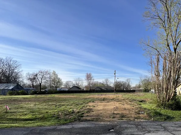 404 W 4th Ave Tract 2, Hohenwald, TN 38462