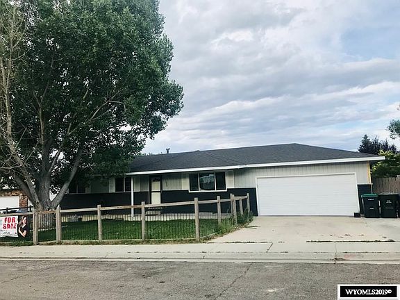 2nd image of 1030 Elk Mountain Dr