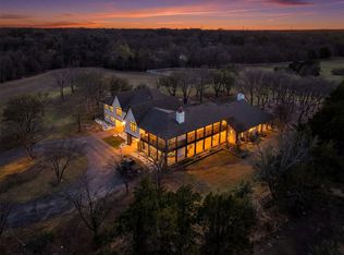 1000 W Wintergreen Rd, Desoto, TX 75115