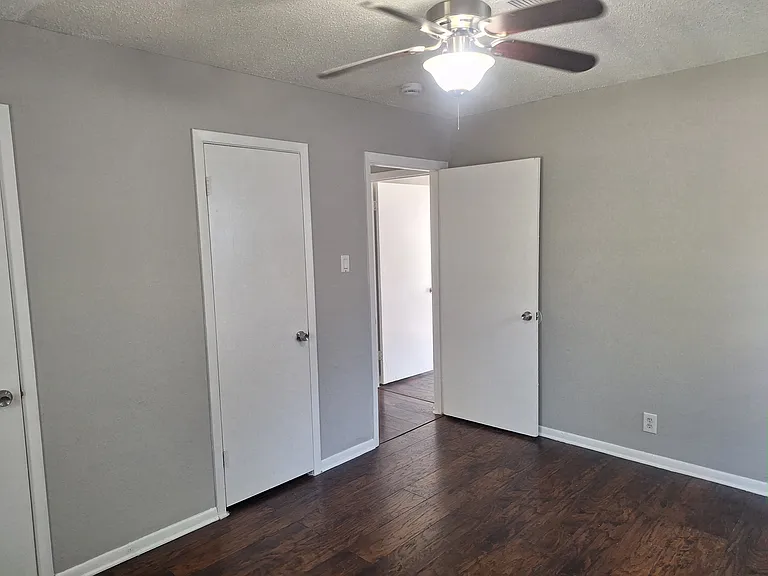 1225 Harrison Ln — Photo 11
