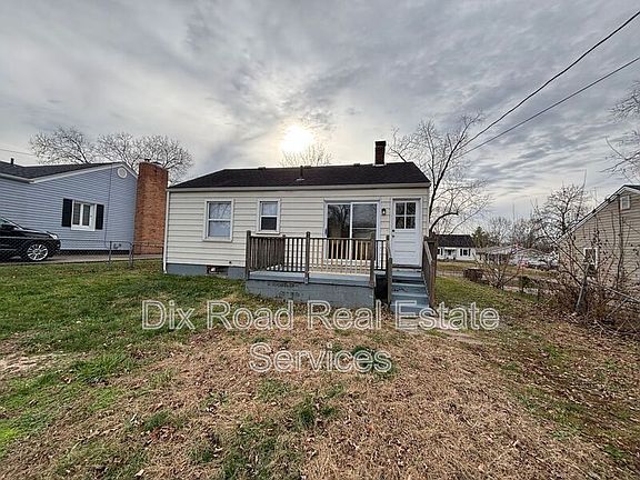 4th image of 2309 Byron St