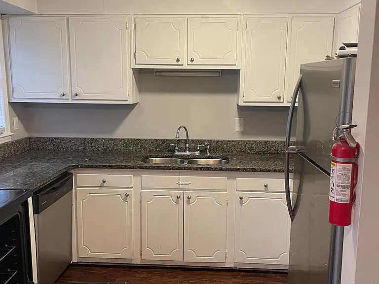 120 Engleside St — Photo 19