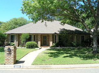 6020 Kenilworth Dr, Arlington, TX 76001