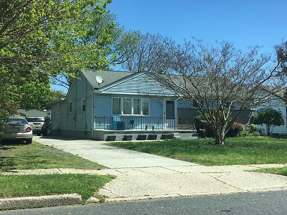 3rd image of 220 Moldoff Rd