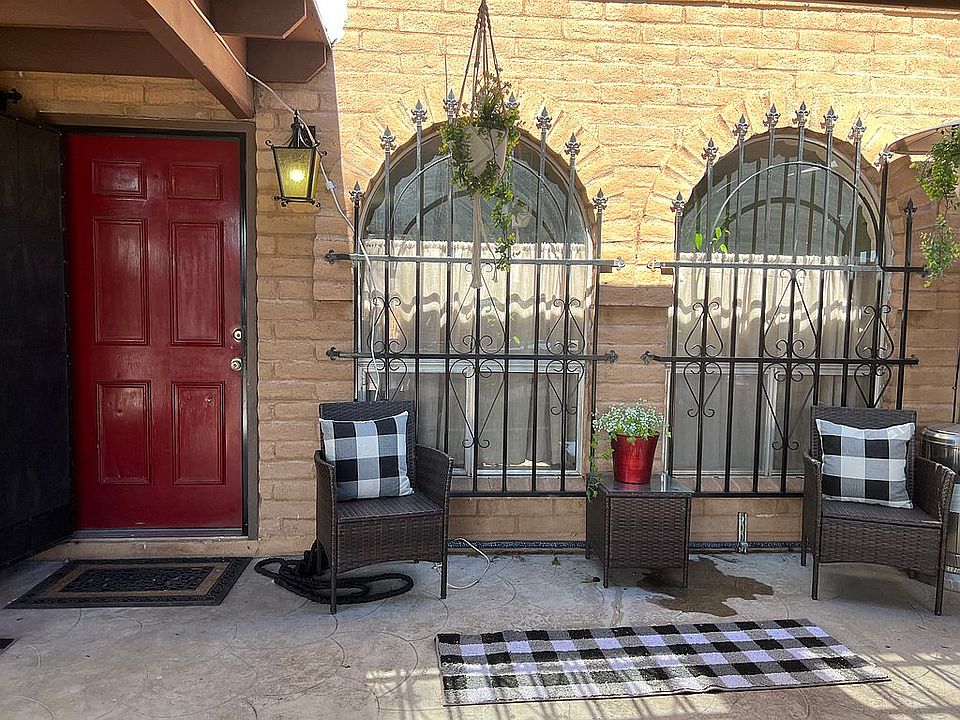 1st image of 560 W Calle Lindero