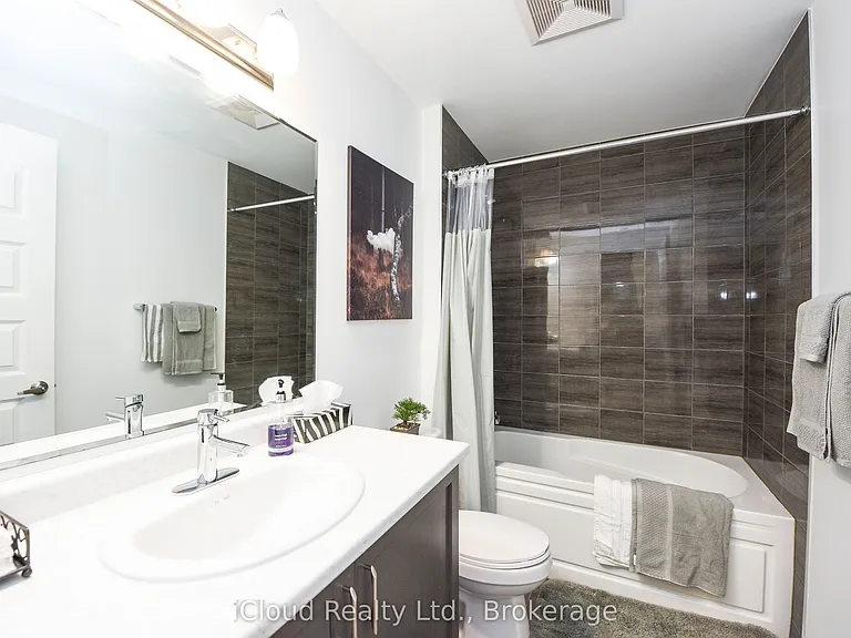 95 Dundas St W #4 — Photo 39