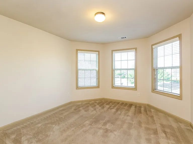3336 Montauk Hill Dr — Photo 13