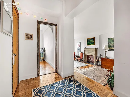 Rented by Sotheby's International Realty | media 4