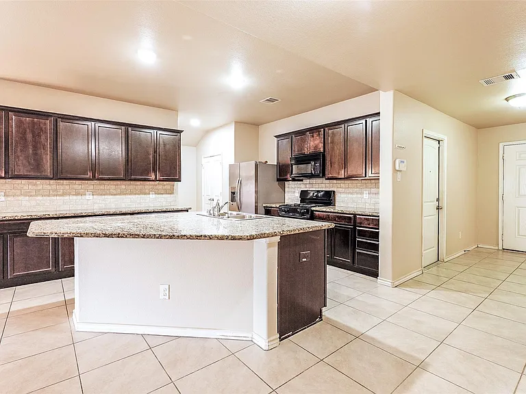 18303 Trace Pointe Ln — Photo 9