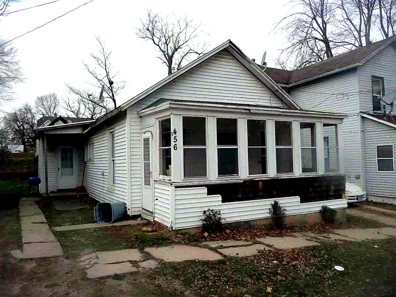 456 S Benton Ave - 1 — Photo 1