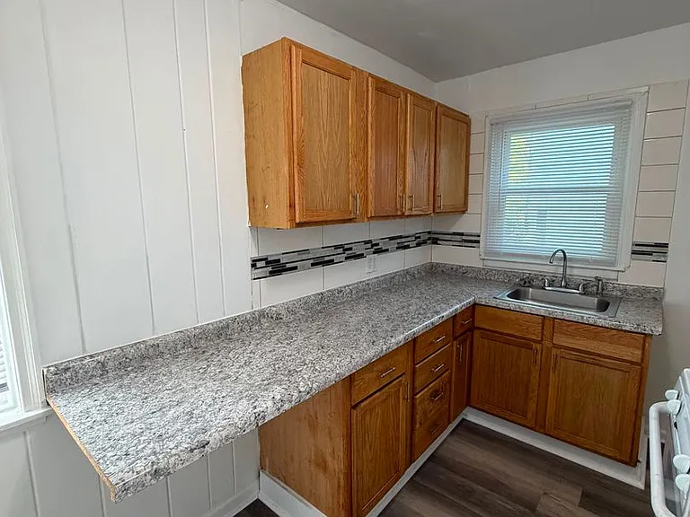 207 Taft St — Photo 5