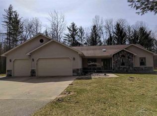 2573 W Greenwood Rd, Alger, MI 48610