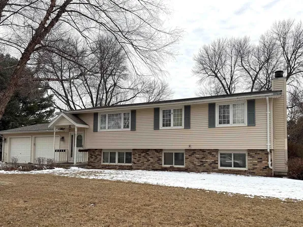 1818 Willow St, Dakota City, NE 68731