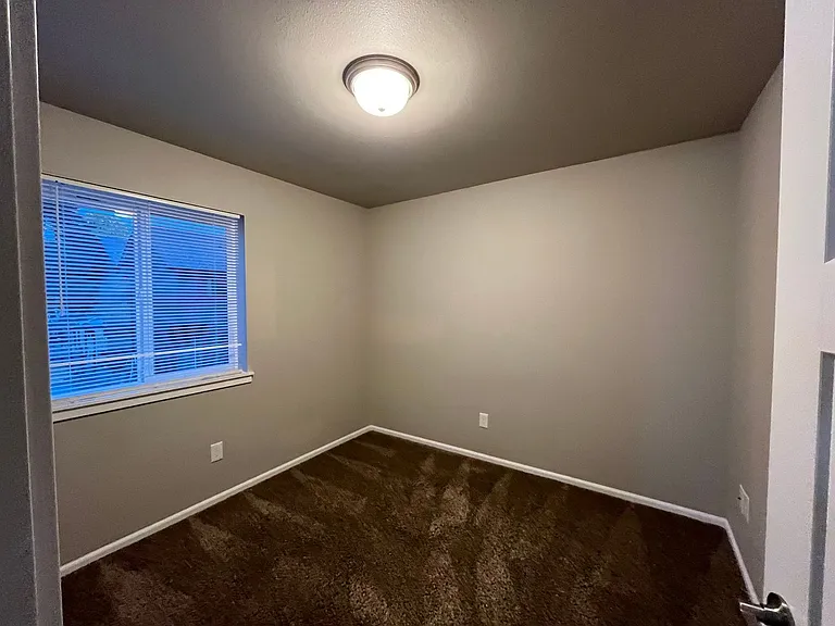 2328 Verona St #101 — Photo 11