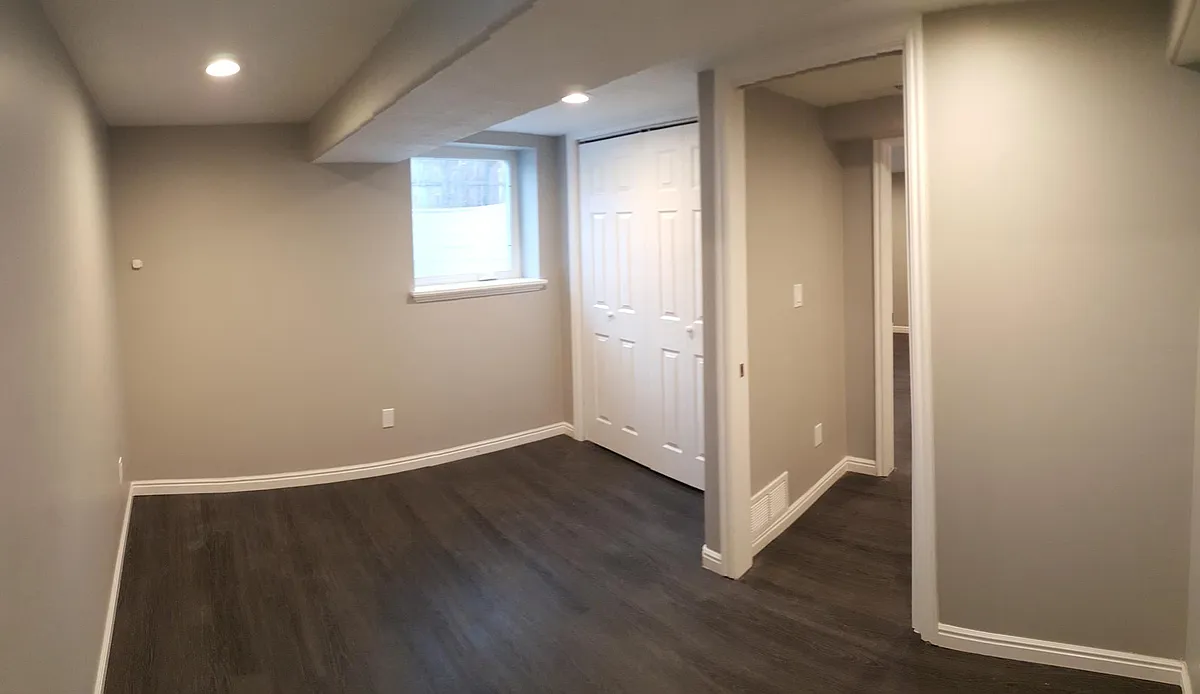 Building Photo - 875 E Sherman Ave #DOWNSTAIRS