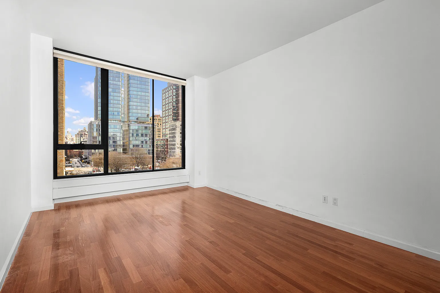255 Hudson St APT 6G photo 1
