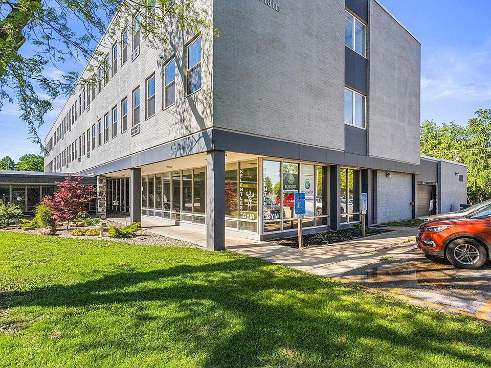 1st image of 703 N Park Tarn #704-210