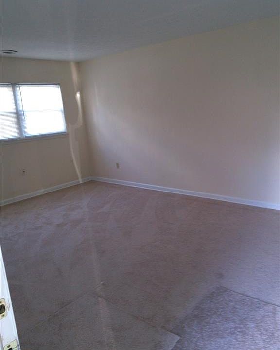 2nd image of 36 Brookfield Dr