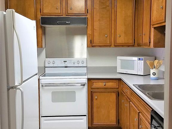 5th image of 13870 Hollowgreen Dr #292905