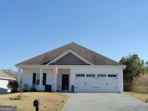 136 Pinto Ln, Fairmount, GA 30139