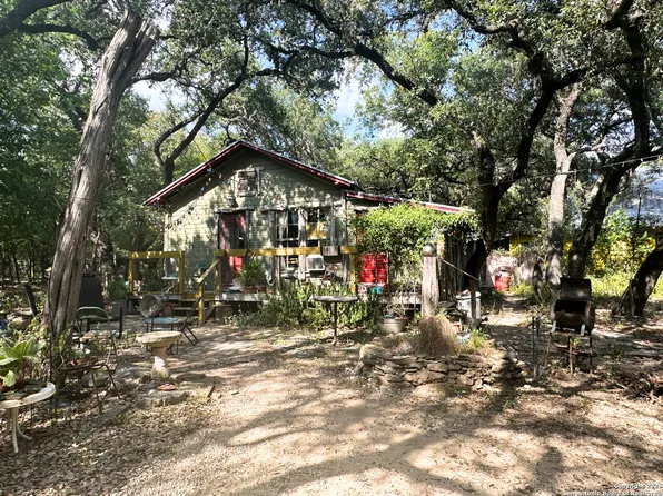 18207 Bluebonnet, Helotes, TX 78023