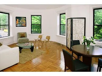 Rented by Domus Realty